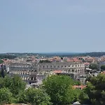 Pulabella * Pola