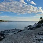 Pulabella Pola